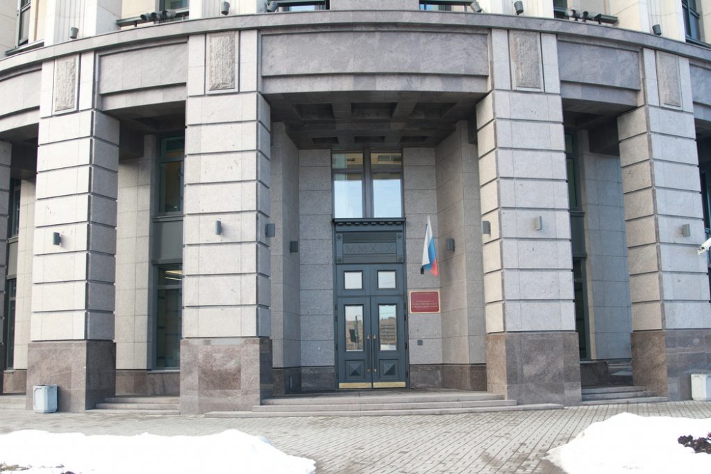 Суд арестовал имущество «Саф-Строй»  в рамках спора о мнимом внешнеторговом контракте