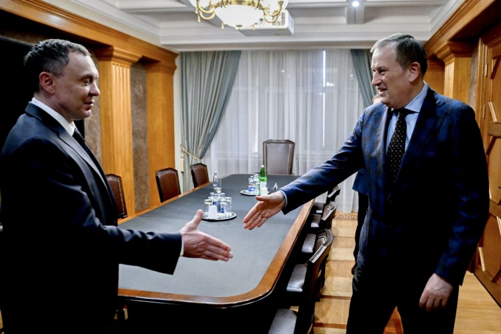 Гендиректор «Портового Альянса» Михаил Кузнецов и губернатор Александр Дрозденко обсудили запуск второй очереди терминала «Порт Фавор» в Усть-Луге